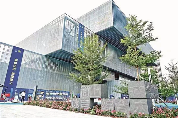 مشروع حمام سباحة مركز Blueway الرياضي والثقافي: مجمع Shenzhen Longhua District Jianshang الرياضي